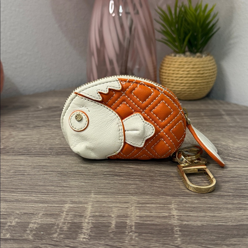 Tory Burch Whimsical Fish Coin Pouch/Key Chain - Picture 2 of 16